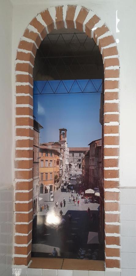 Apartamento La Casa Dei Bersaglieri Perugia Exterior foto