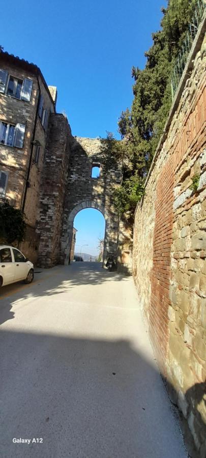 Apartamento La Casa Dei Bersaglieri Perugia Exterior foto