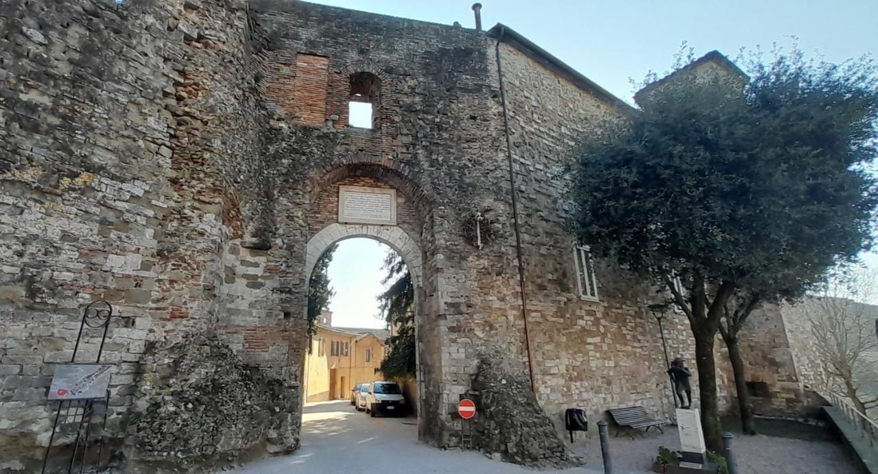 Apartamento La Casa Dei Bersaglieri Perugia Exterior foto