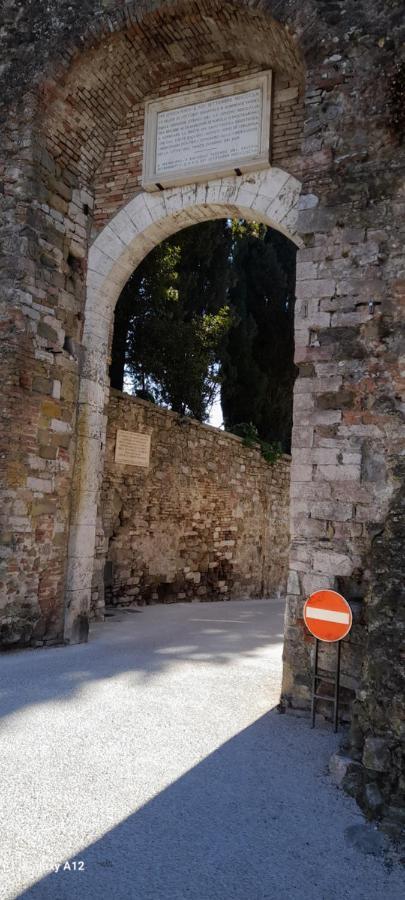 Apartamento La Casa Dei Bersaglieri Perugia Exterior foto